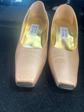 Timothy Hitsman Blush Textured Square-Toe Pumps